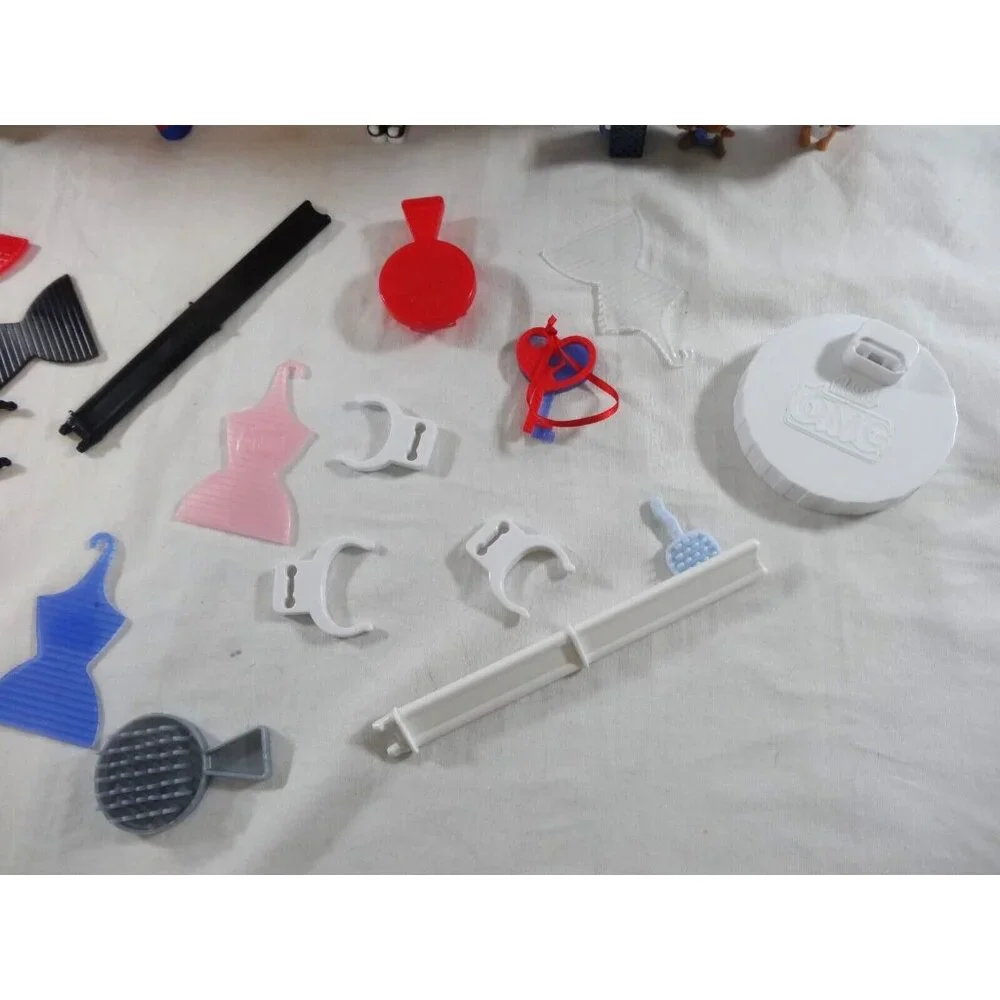 LOL Surprise OMG Downtown BB Uptown Girl‎ Locker Sets Big Sister Pet Accessories
